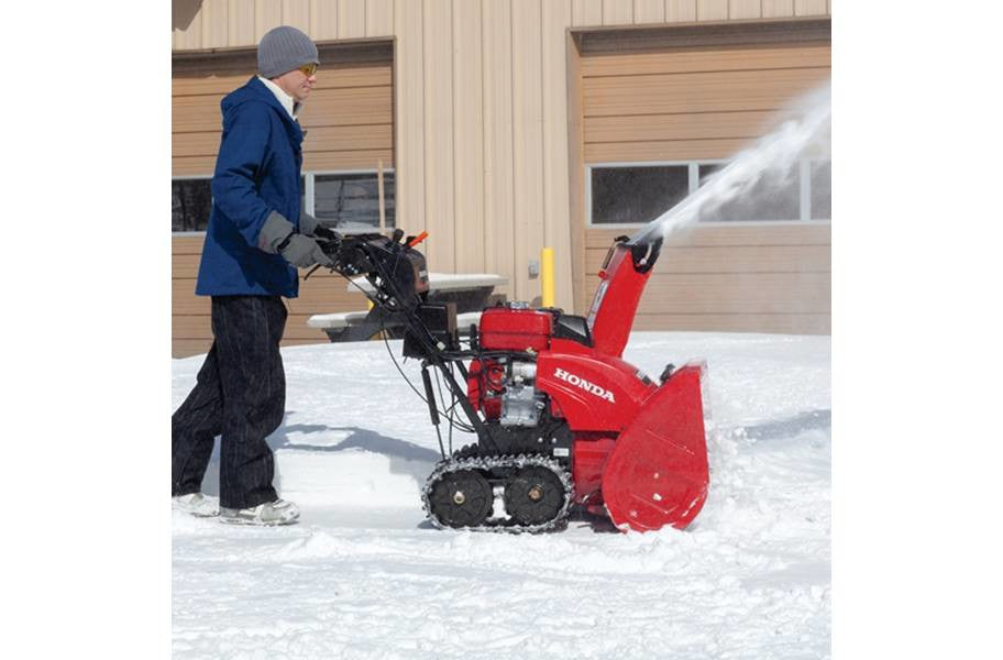 Honda HSS928AT Two Stage 28" Snow Blower